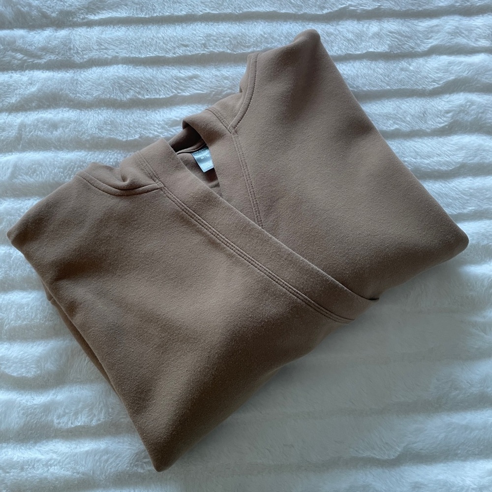 π¨π¦ Joe Fresh x Sasha Exeter mocha super soft active crop hoodie, women size M - Picture 8 of 15